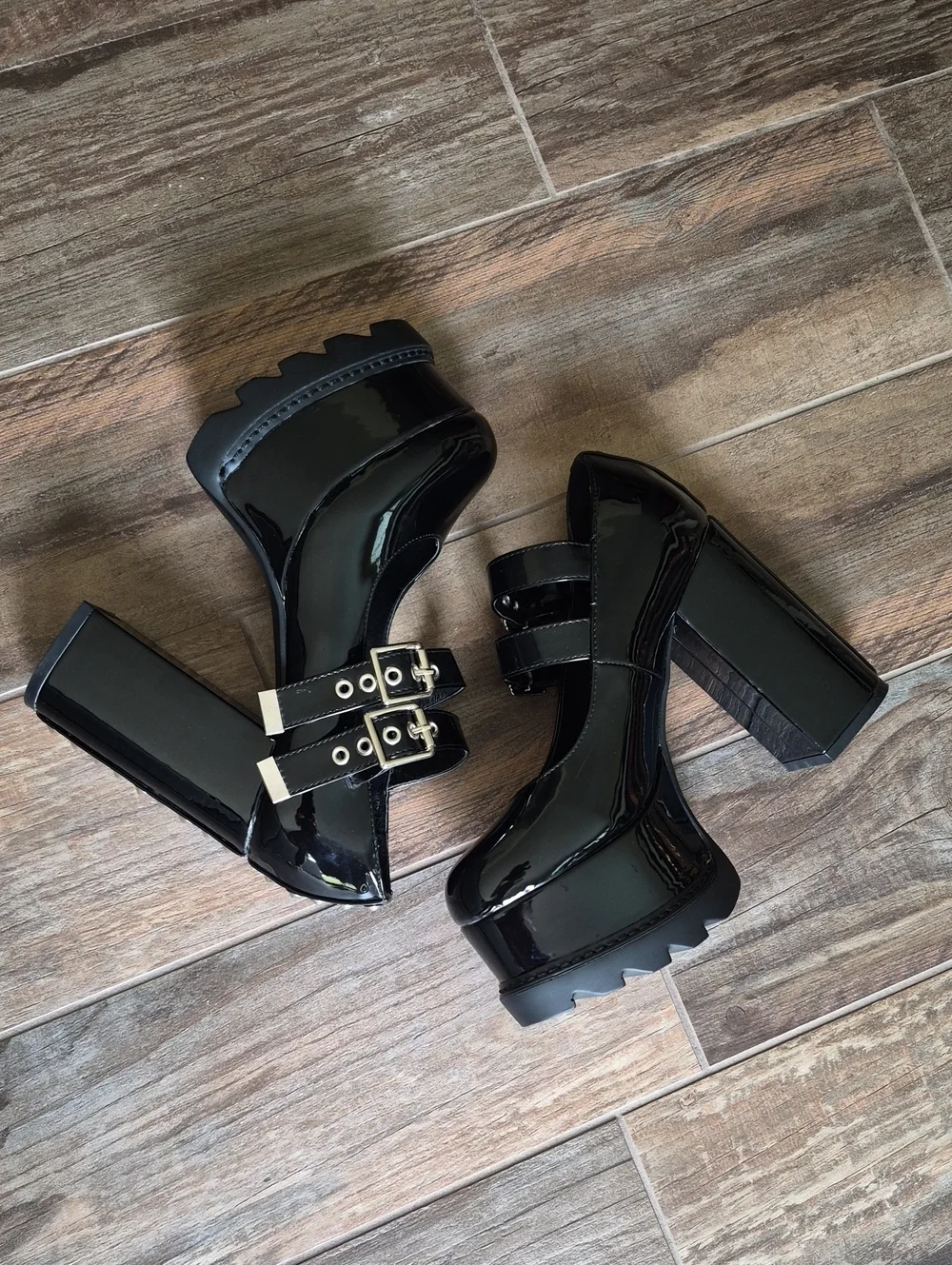 7.5/8 Lamoda Black Onyx Vegan Patent Leather How Ironic Platform Mary Jane Heels